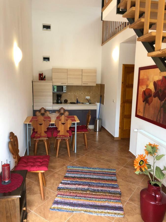S'Schnoganeschd Villa Nemesvid Екстериор снимка